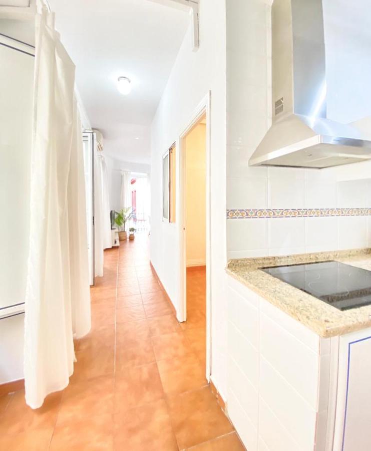 Superb In Downtown Of ,parking Optional, !! * Sevilla